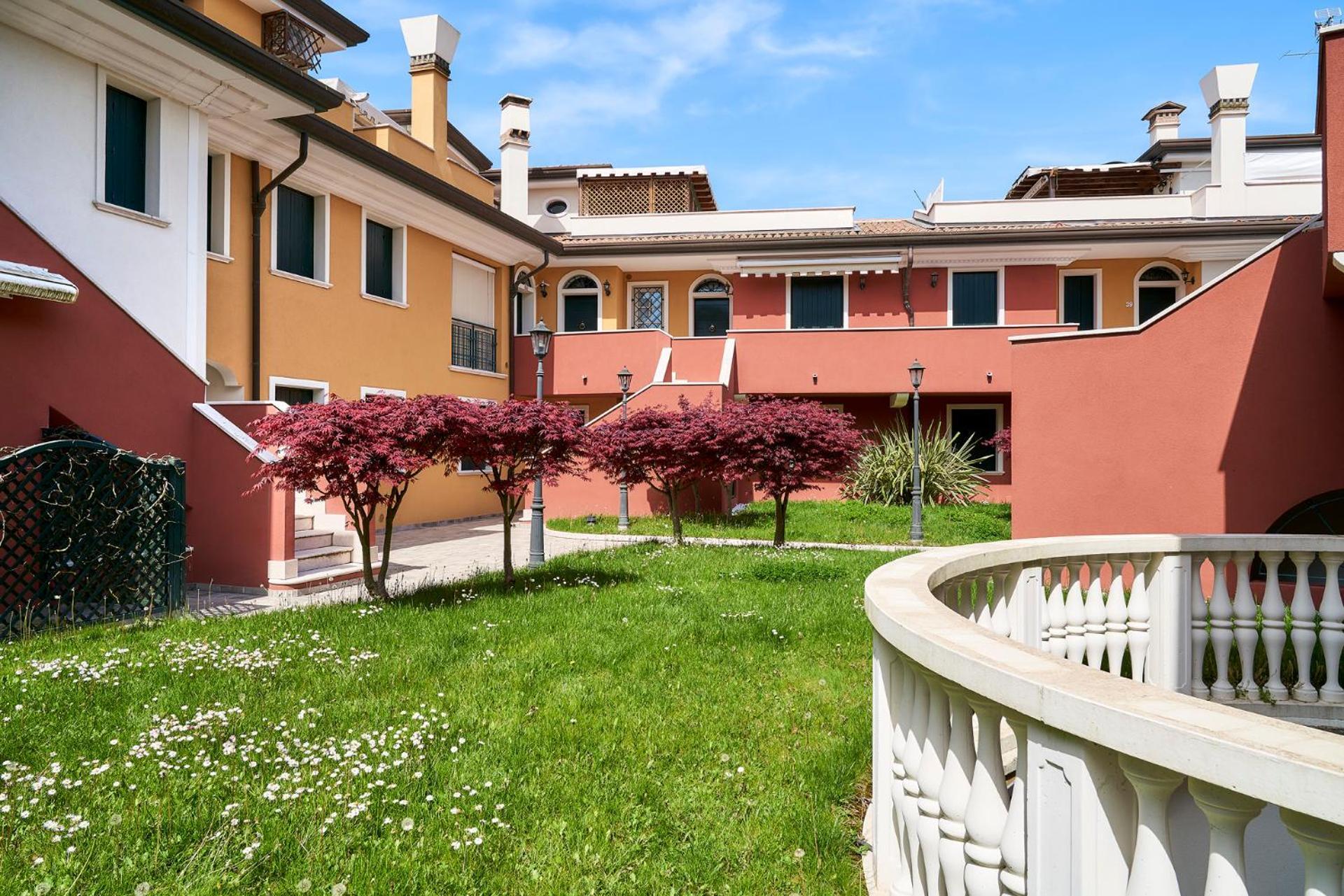 Jesolo Pines Beach House - Host Solution ภายนอก รูปภาพ