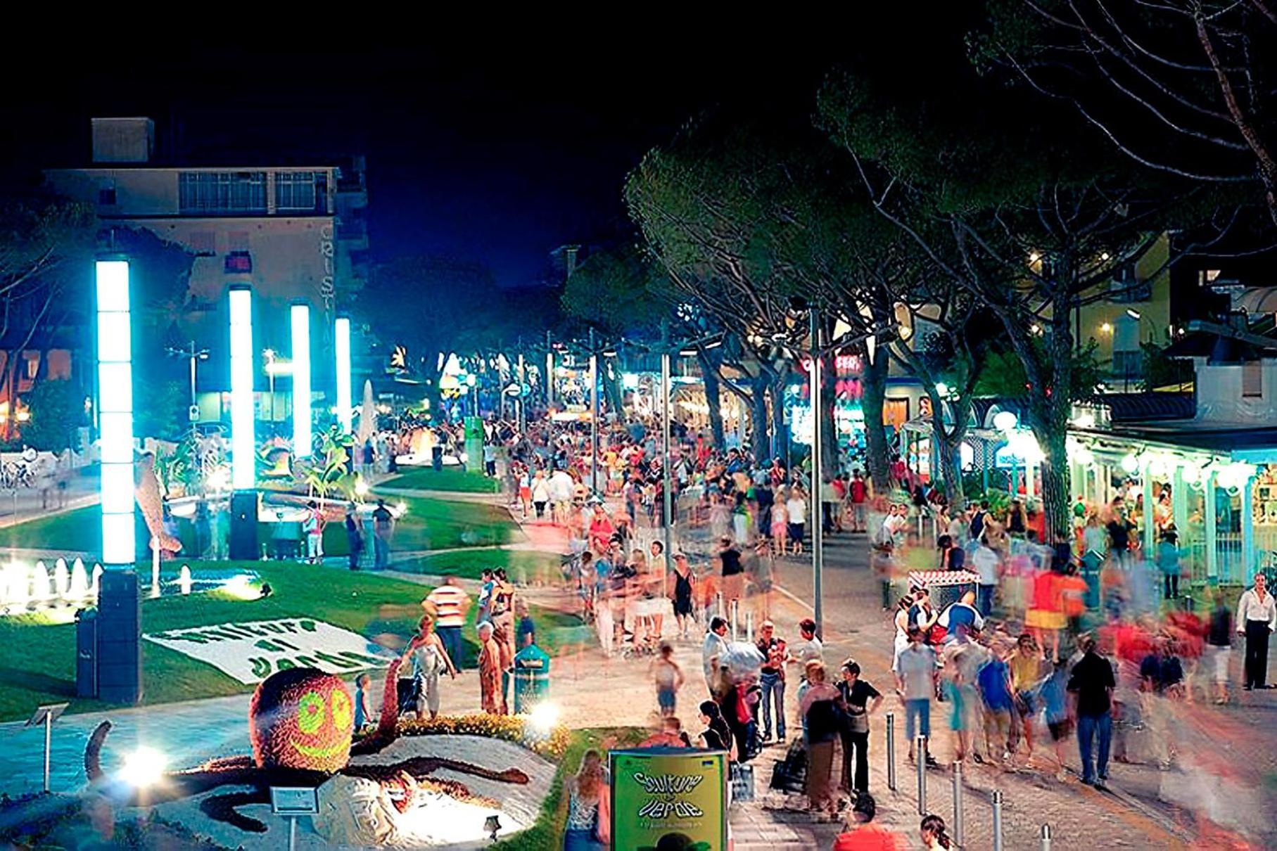 Jesolo Pines Beach House - Host Solution ภายนอก รูปภาพ